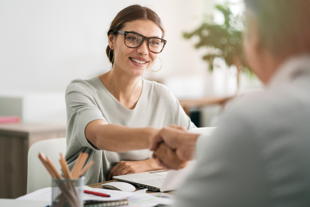effectively recruiting new employee