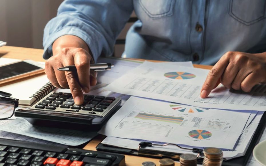Outsourcing Accounting to Keep Your Bookkeeper | VertiSource HR