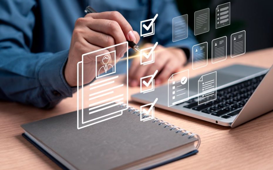 HRIS Simplified Cloud-Based Record Keeping and More | VertiSource HR